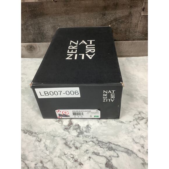 Naturalizer Women's 9W Black Leather Adiline Loafers Lugged Sole Slip On LB7-6 - Picture 13 of 13